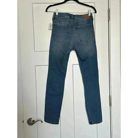 NWT Aeropostale Ripped Flex Effects High-Rise Jegging Size 6 - Picture 4 of 9